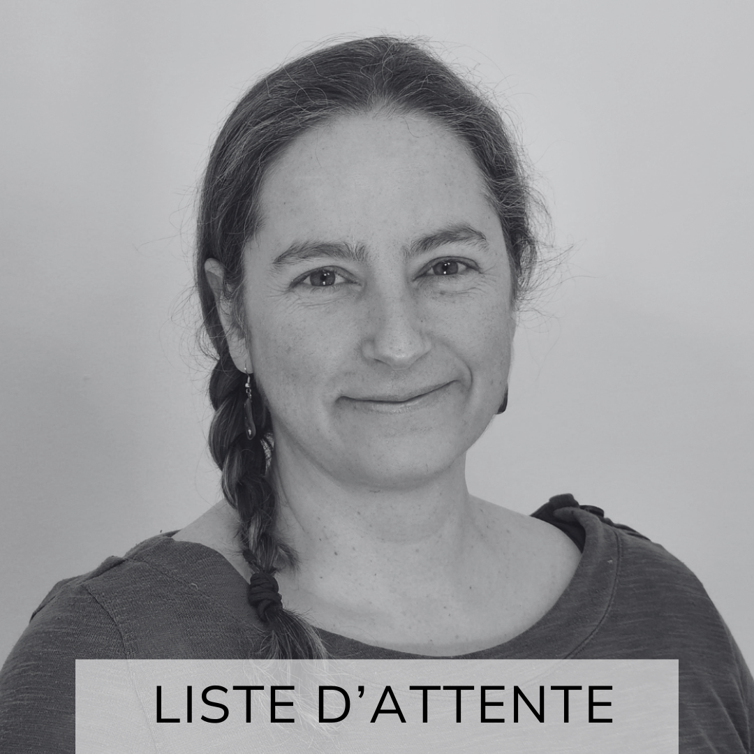 Lysiane, sexologue en santé mentale axée sur la parentalité et périnatale, offre des services en ligne et en présentiel pour la région de l’Estrie, à Windsor pour la Clinique Matrescence